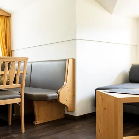 Apartamento Baeckelar's Oetztal Inside Sommer Card Partner *